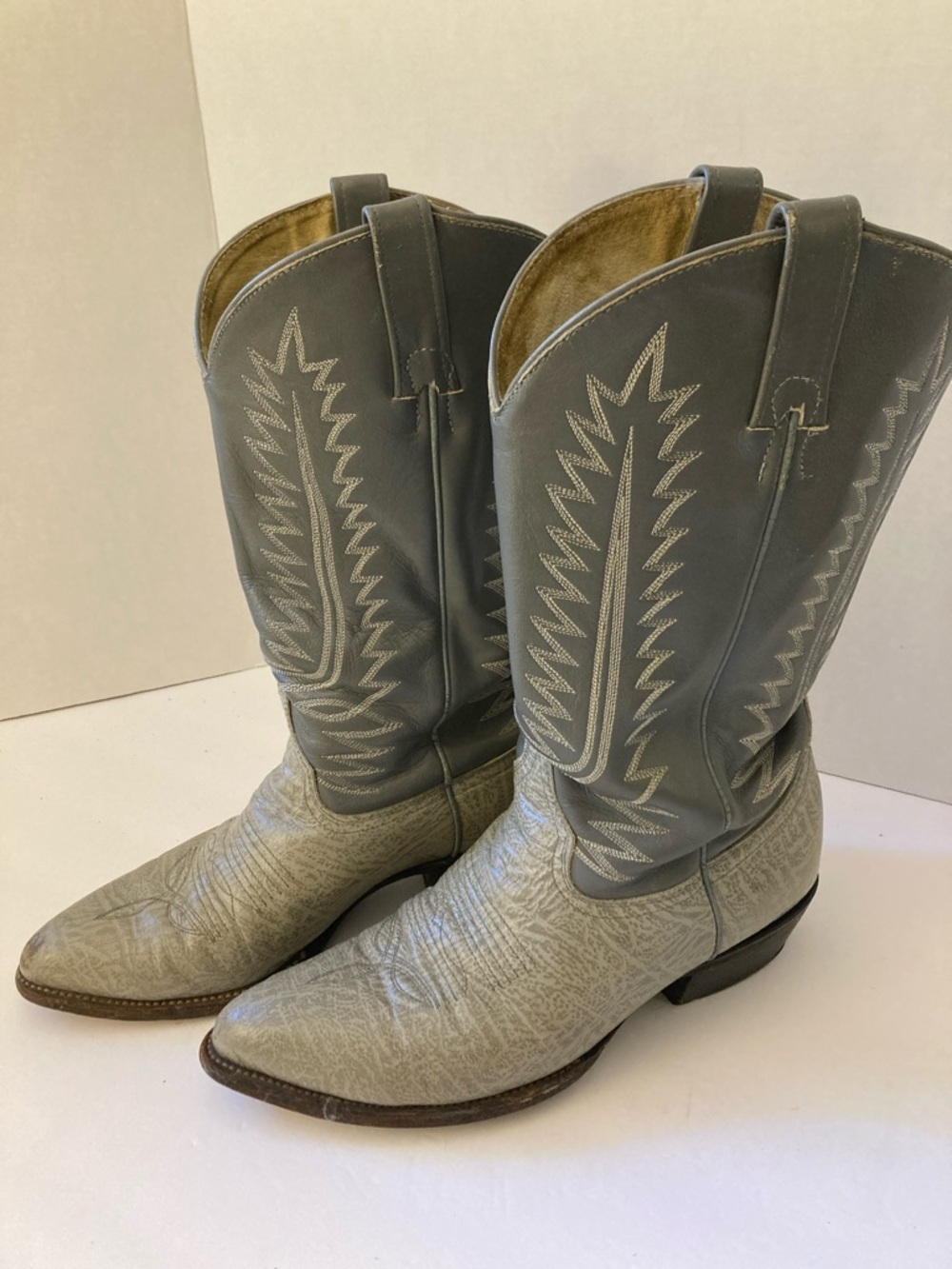 Cowtown Men's Western Leather Cowboy Boots in Gray size 9.5 EE